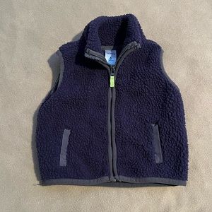 Carter’s baby boy vest. Size 6 months.